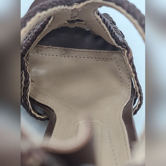 BCBG Maxazria Women's Tassle Strappy Open Toe Heel Shoe Size 5.5 - Picture 9 of 14